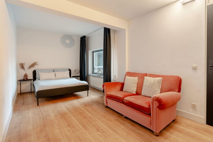 Foto 21 van Valkenburgerstraat 141