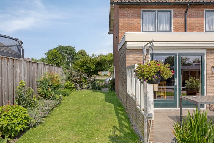 Foto 4 van Meidoornplein 13