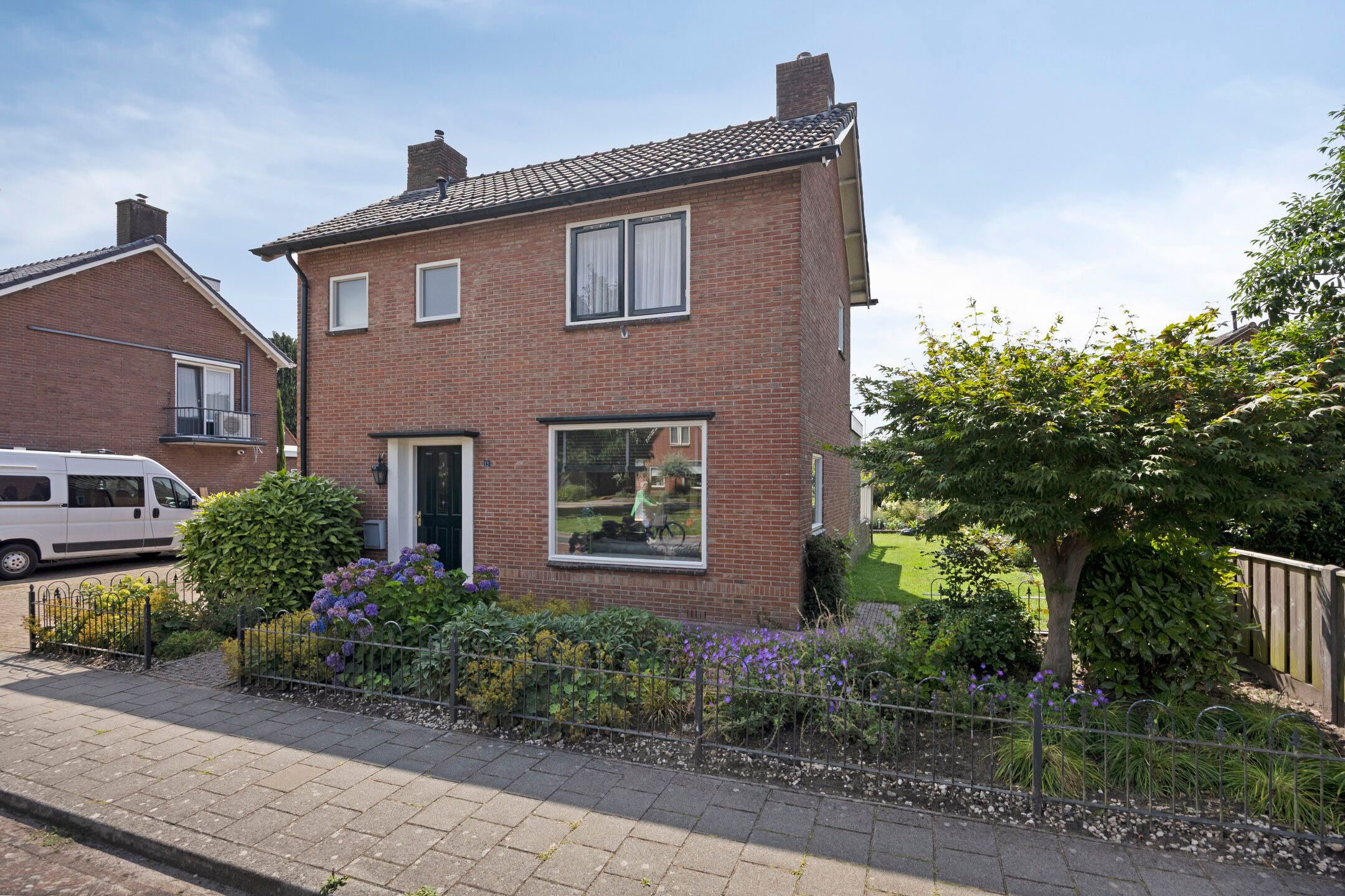 Foto 6 van Meidoornplein 13