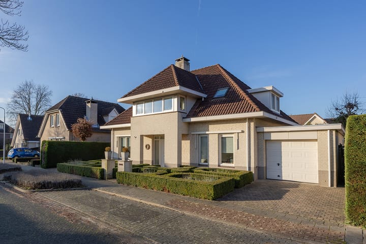 Foto 2 van Dennenhei 26