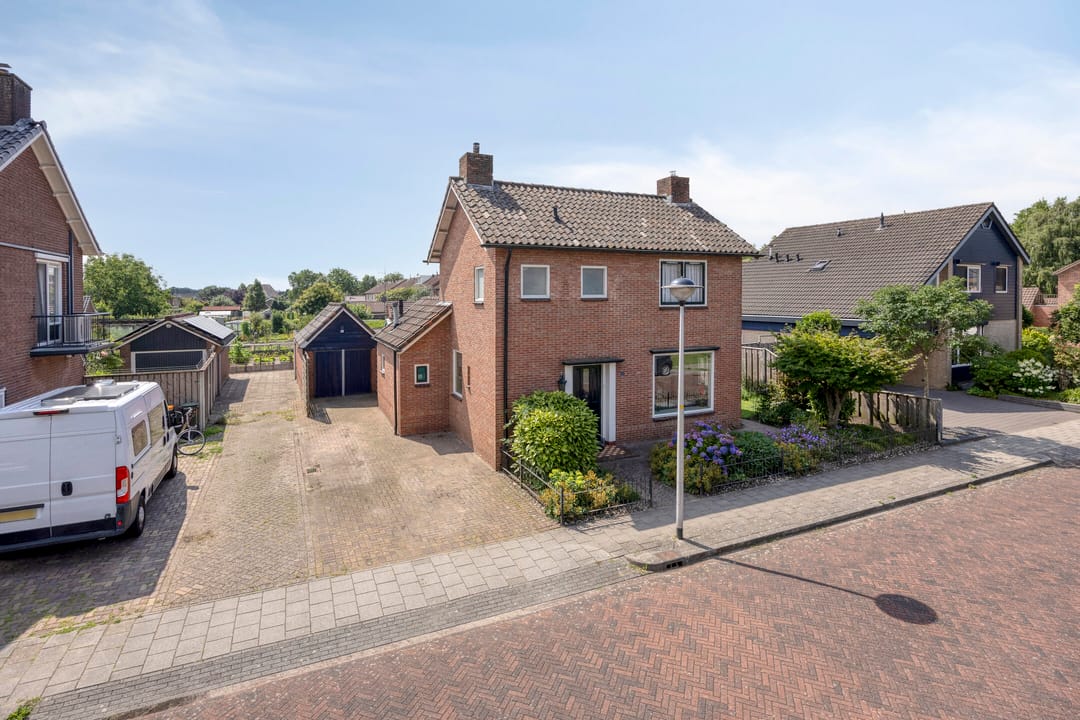 Foto 32 van Meidoornplein 13