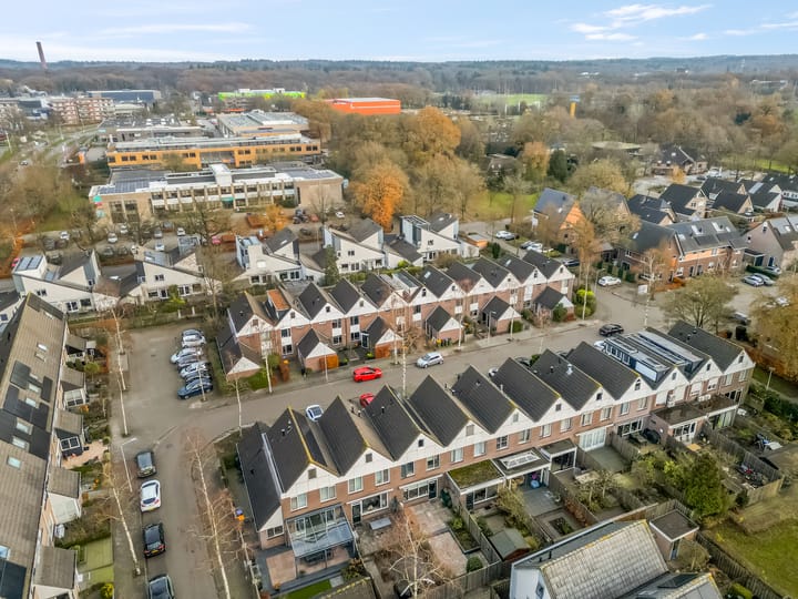 Foto 32 van Pienemanstraat 8