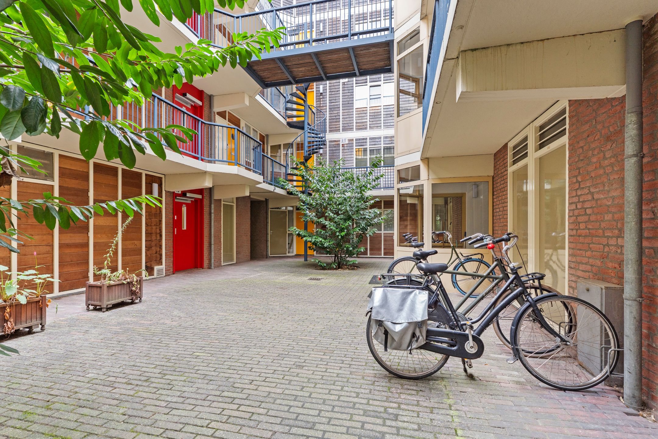 Foto 21 van Nieuwe Kerkstraat 409