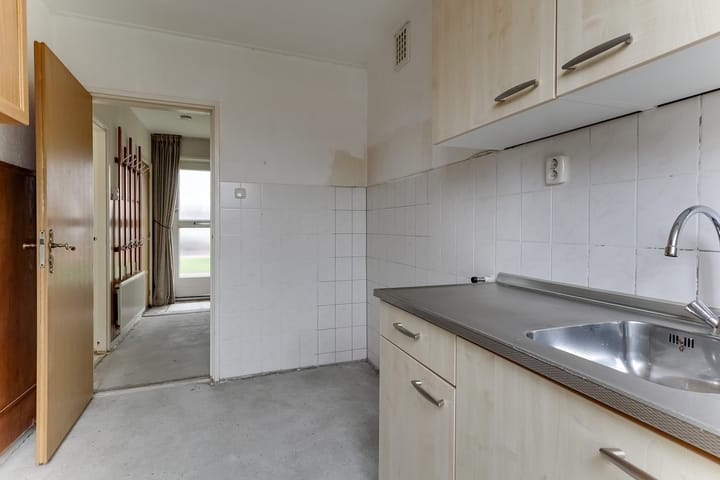 Foto 10 van Van Roozendaalstraat 14