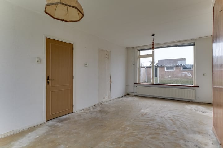 Foto 12 van Van Roozendaalstraat 14