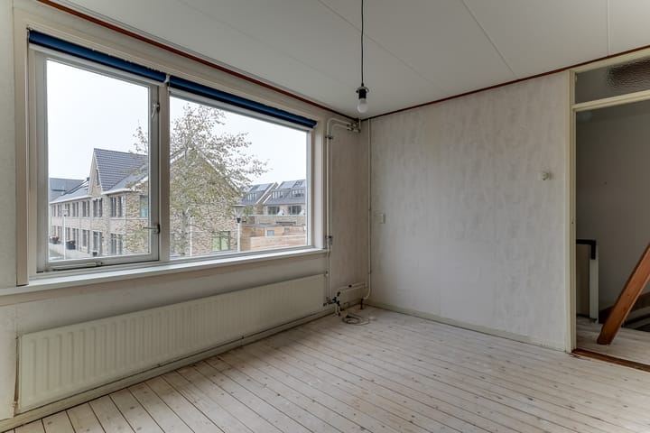 Foto 20 van Van Roozendaalstraat 14