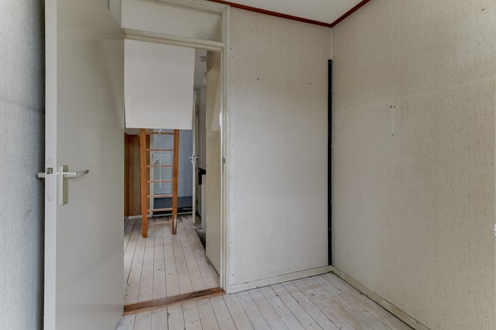 Foto 26 van Van Roozendaalstraat 14