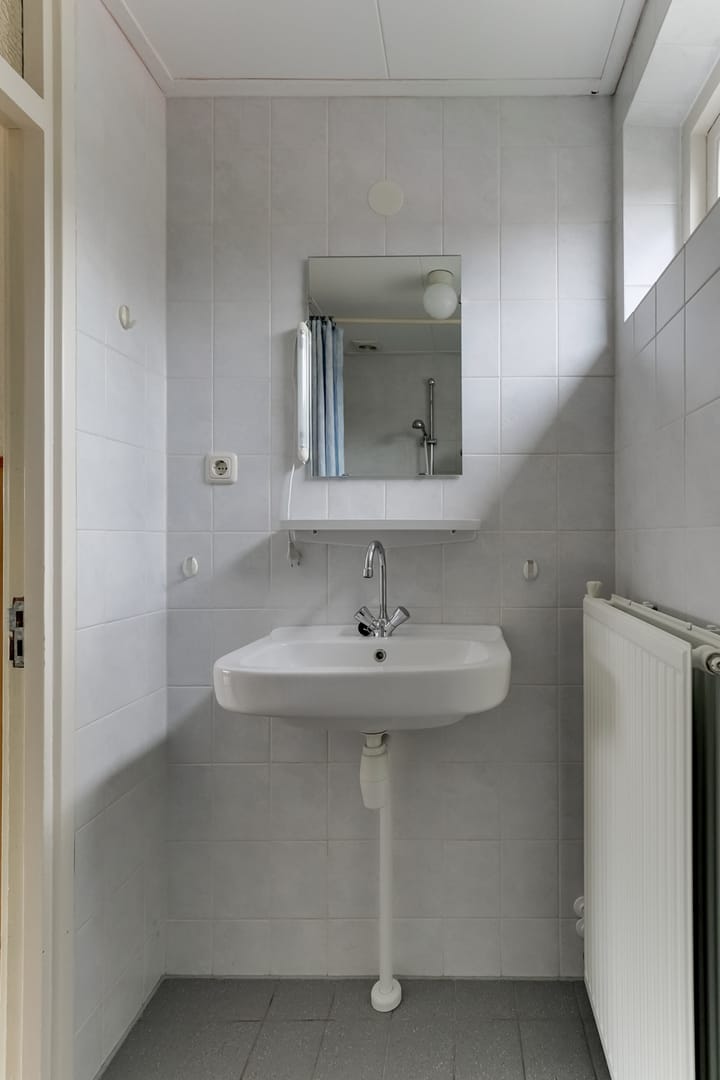 Foto 31 van Van Roozendaalstraat 14