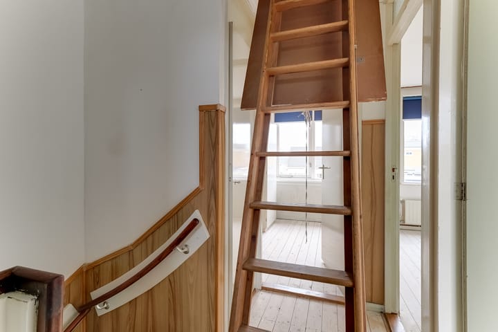 Foto 34 van Van Roozendaalstraat 14