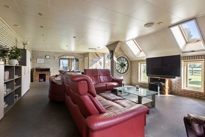 Foto 12 van Bombay 6