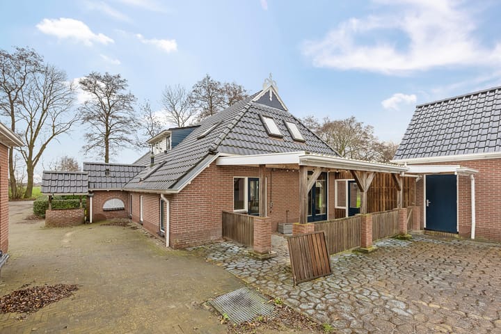 Foto 45 van Bombay 6