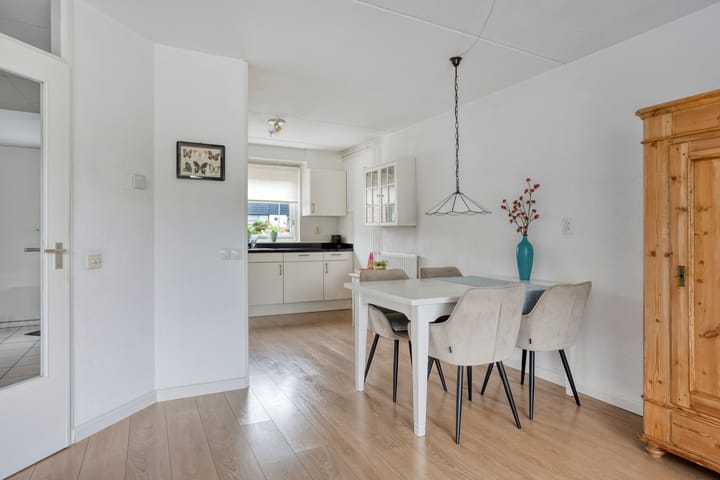 Photo 8 of Vechtensteinlaan 69