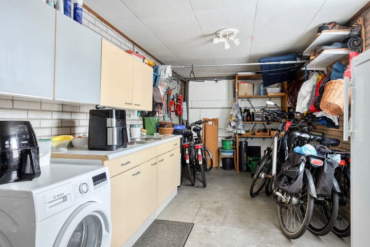 Photo 12 of Vechtensteinlaan 69