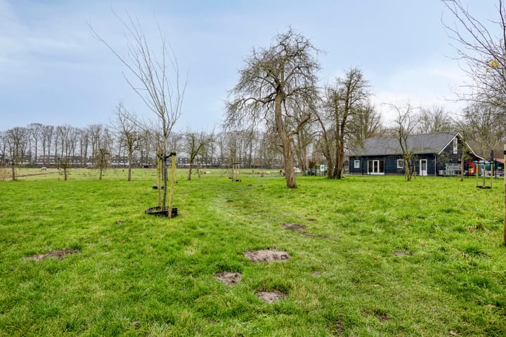 Photo 29 of Vechtensteinlaan 69