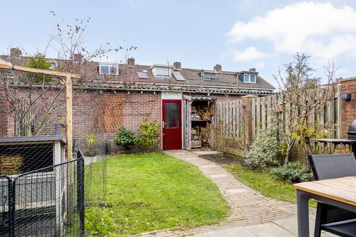 Photo 4 of Busweg 55