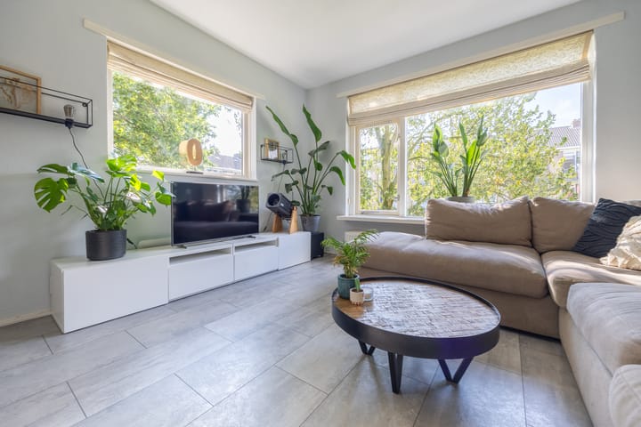 Photo 2 of Van der Doesstraat 3