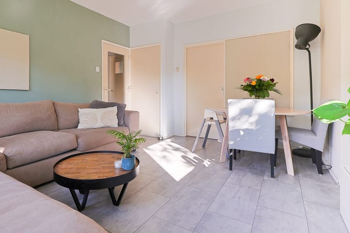 Photo 4 of Van der Doesstraat 3