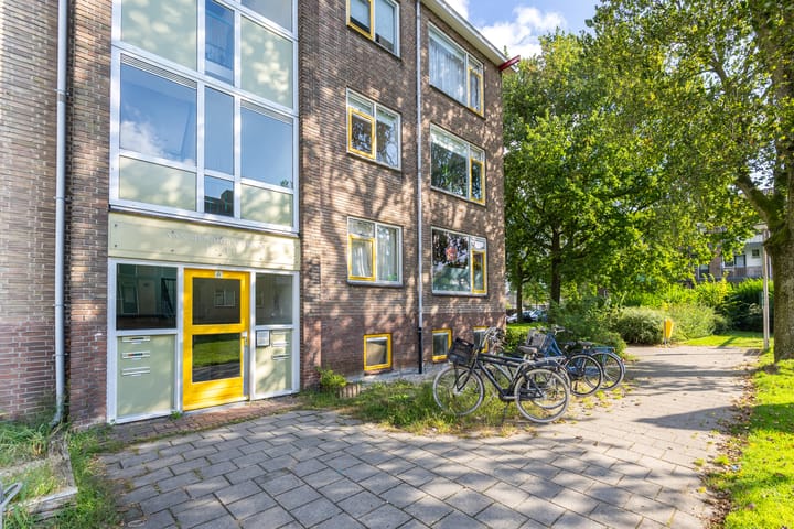 Photo 17 of Van der Doesstraat 3