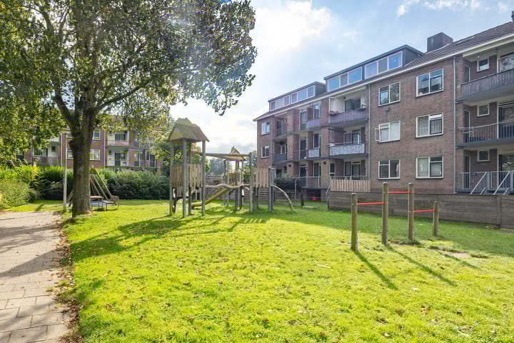 Photo 18 of Van der Doesstraat 3