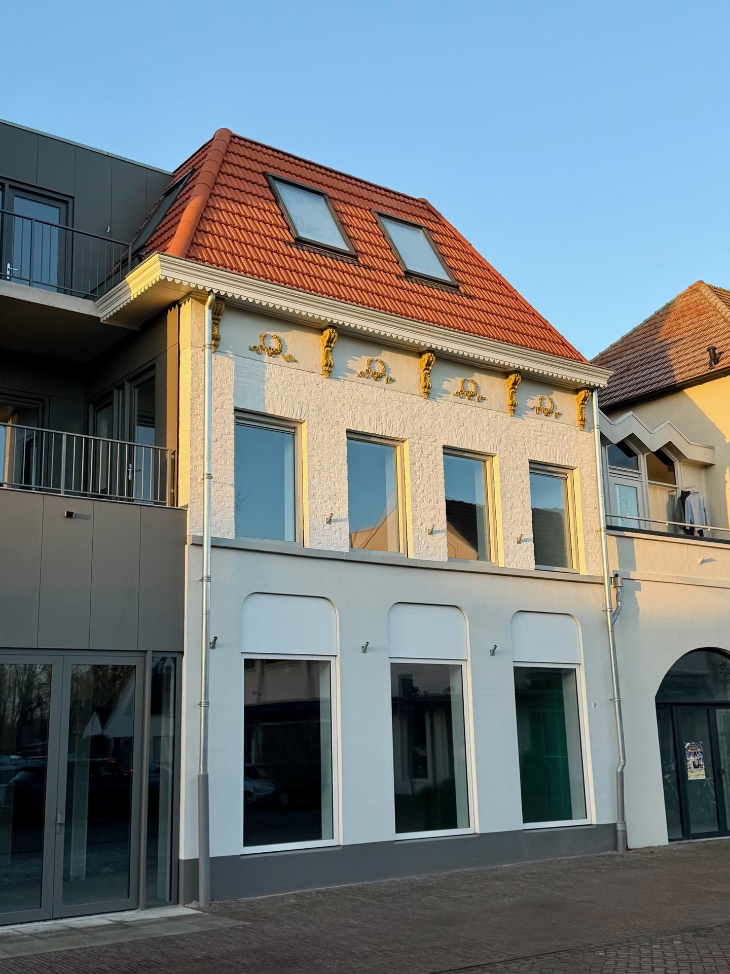 View photo 5 of Zandstraat 9