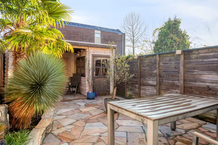 Foto 13 van Berkendreef 9