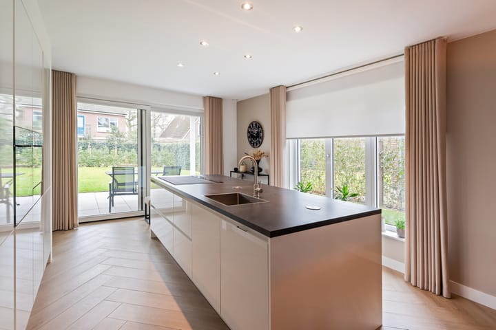 Foto 15 van Stationsweg 11-B1