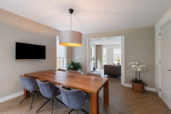 Foto 17 van Stationsweg 11-B1