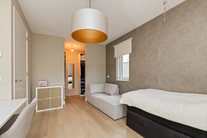 Foto 32 van Stationsweg 11-B1