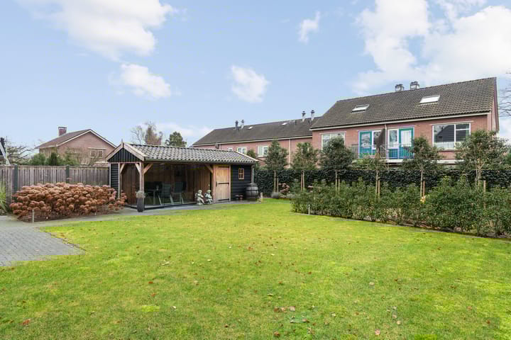 Foto 48 van Stationsweg 11-B1
