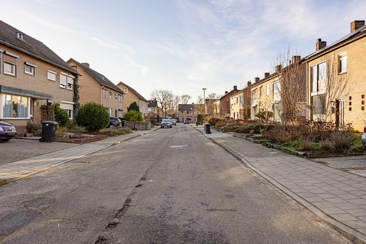 Foto 41 van Armstrongstraat 17