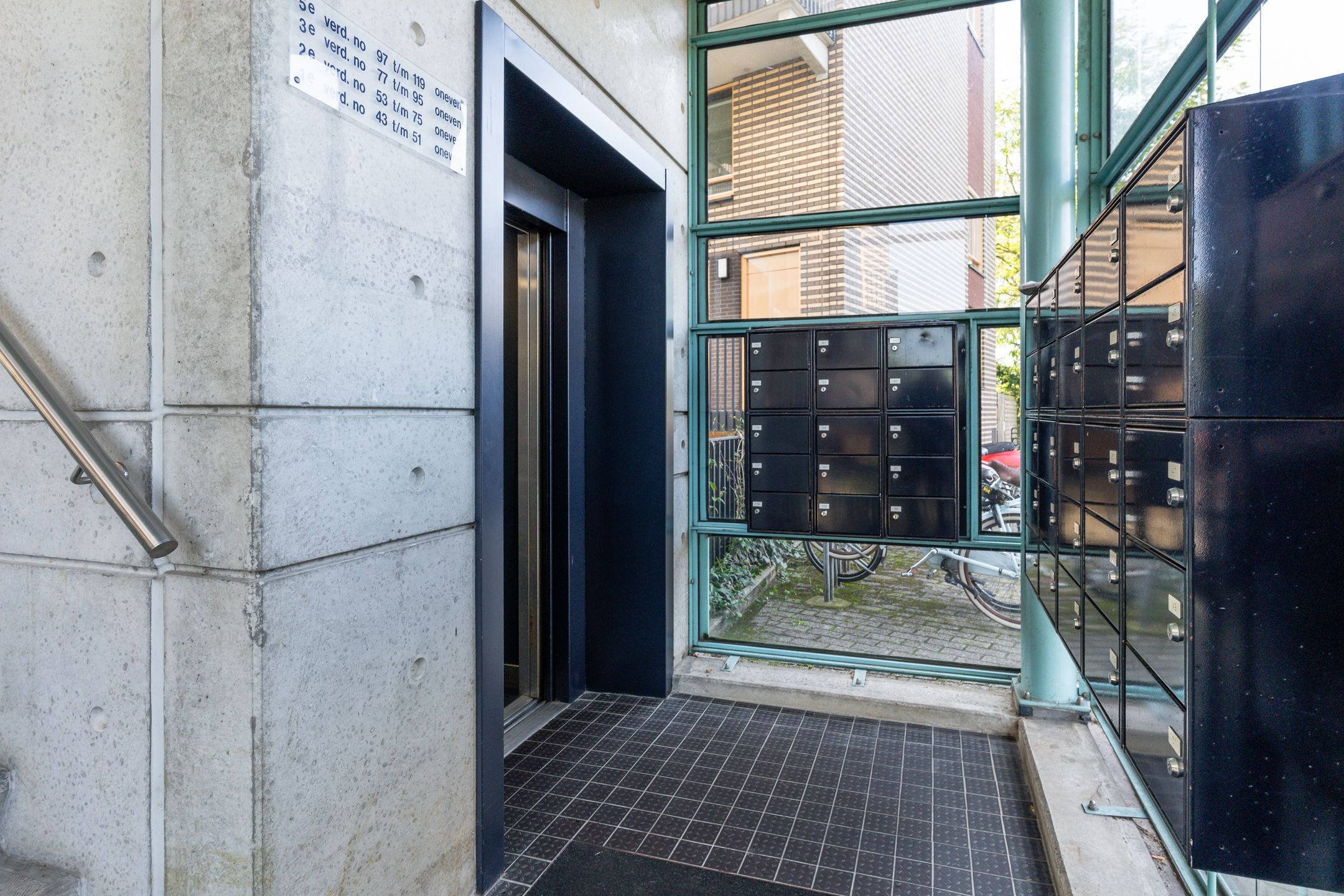 Foto 36 van Columbusweg 95