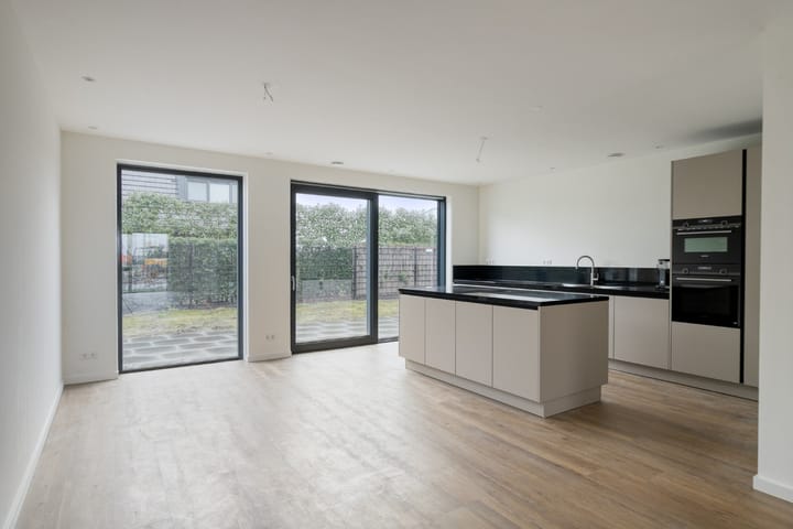 Photo 3 of De Vaart 37