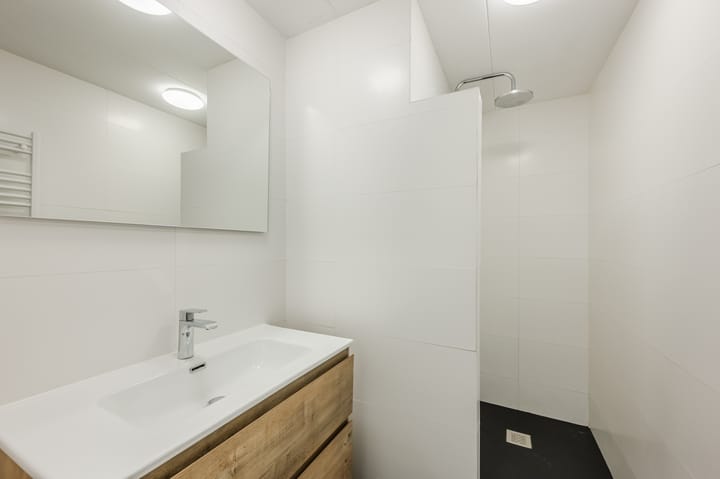 Photo 4 of Louwestraat 5-A