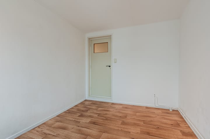 Photo 22 of Louwestraat 5-A