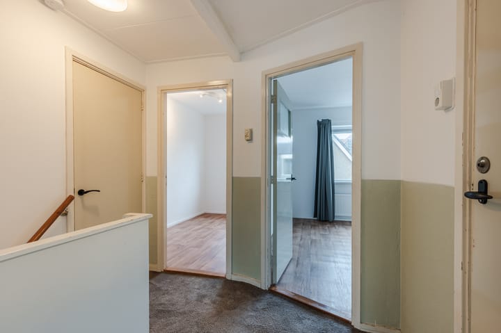 Photo 27 of Louwestraat 5-A