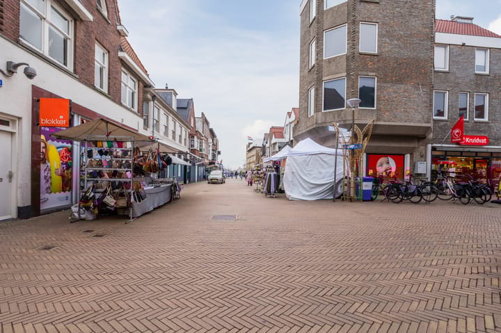 Photo 37 of Louwestraat 5-A