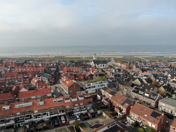 Photo 39 of Louwestraat 5-A