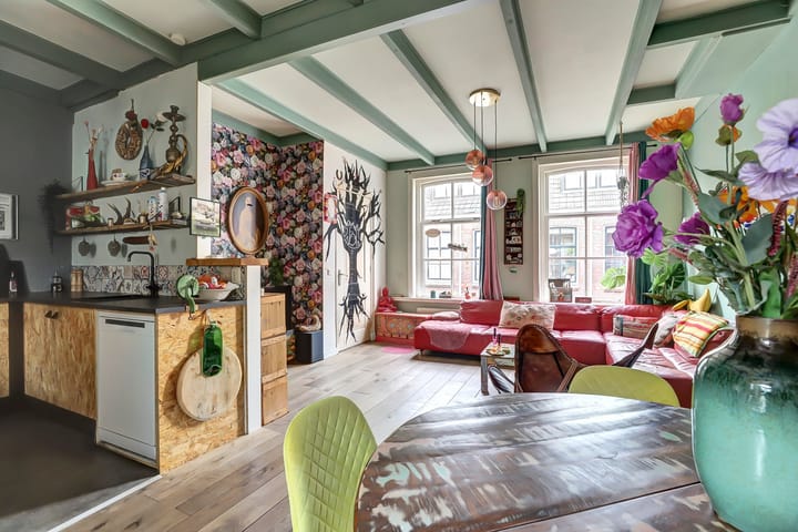 Photo 4 of Nutstraat 12