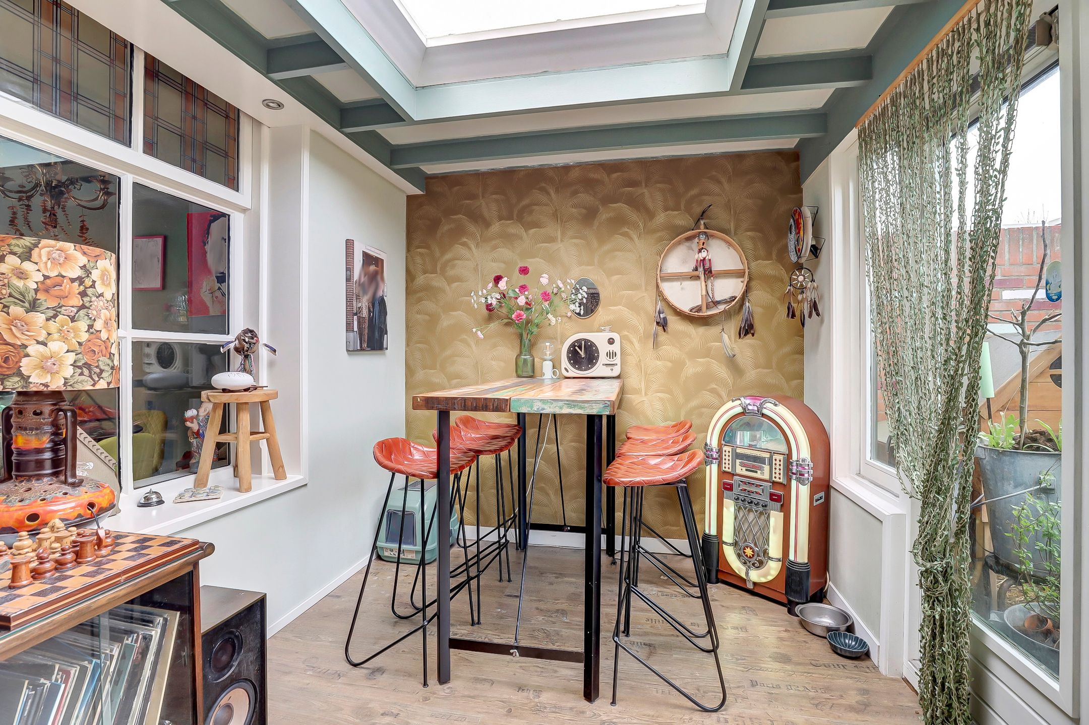 Photo 15 of Nutstraat 12