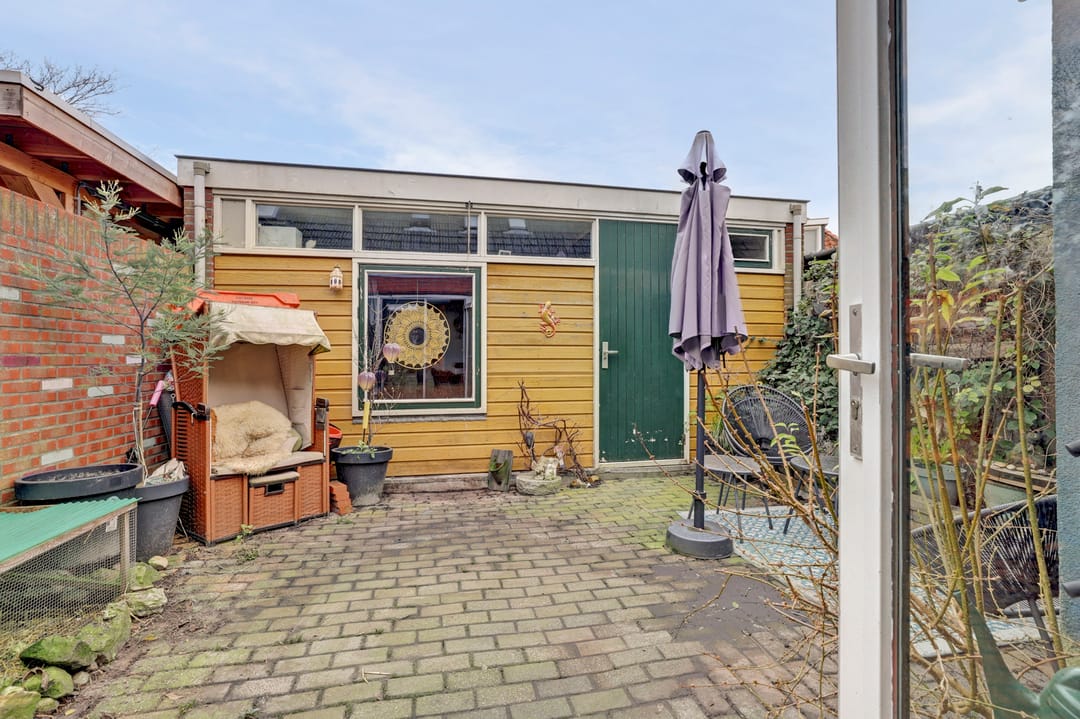 Photo 32 of Nutstraat 12