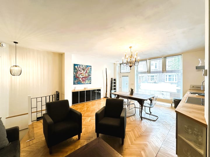 Photo 4 of Warmondstraat 141