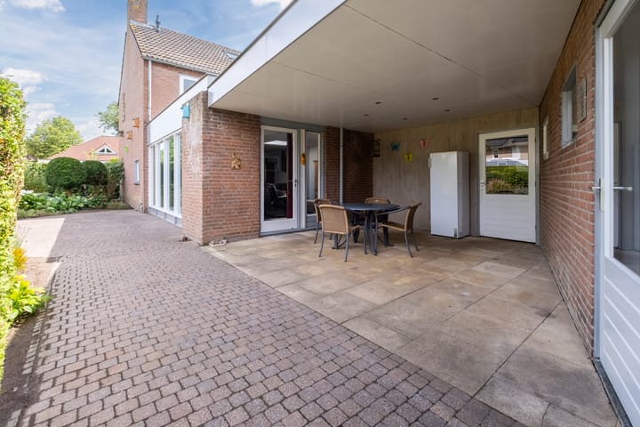 Foto 38 van Meidoornstraat 17