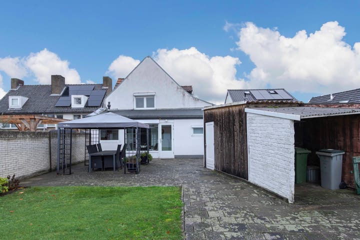 Photo 2 of Ambyerstraat Zuid 138