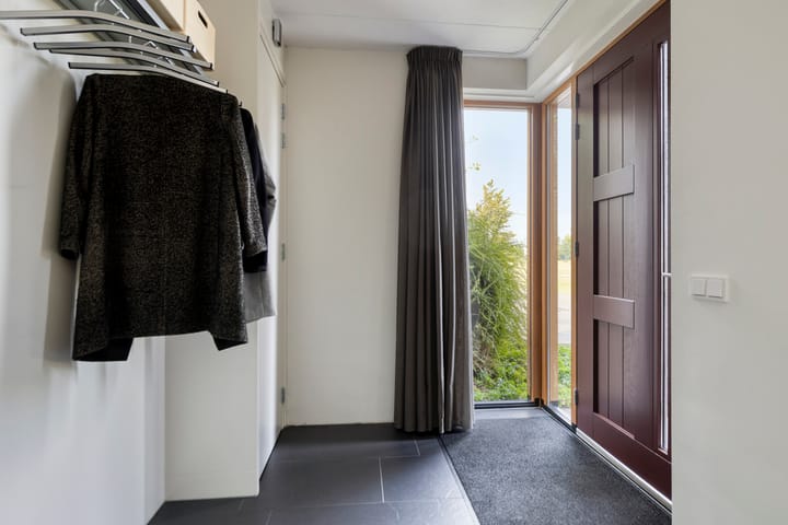 Foto 11 van Nienke van Hichtumweg 81