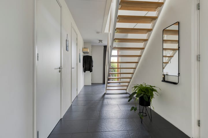 Foto 15 van Nienke van Hichtumweg 81