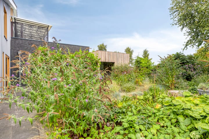 Foto 52 van Nienke van Hichtumweg 81