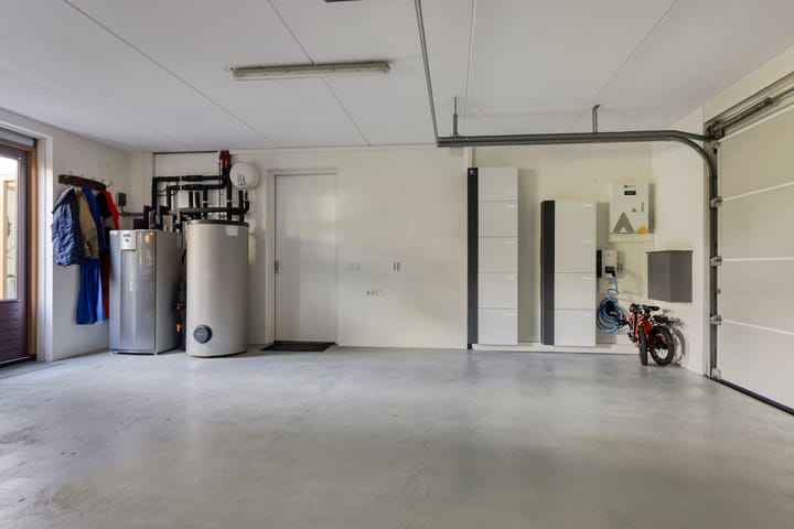 Foto 58 van Nienke van Hichtumweg 81