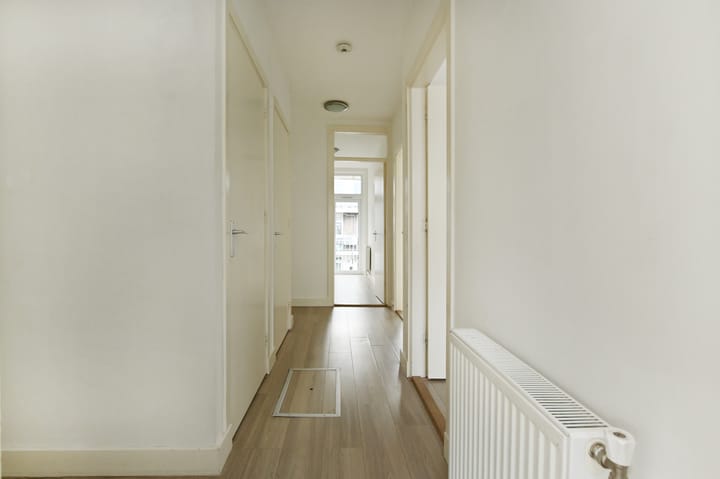 Foto 4 van Larensestraat 128