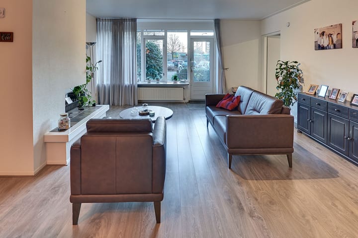 Foto 10 van Roos- en Doornhof 7