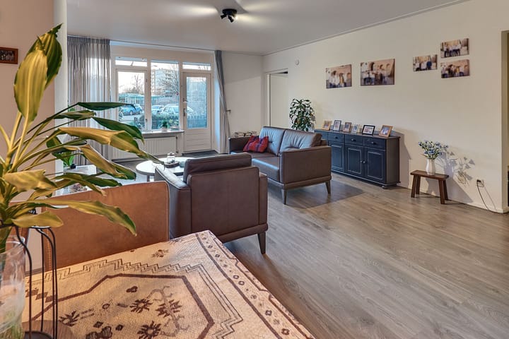 Foto 11 van Roos- en Doornhof 7